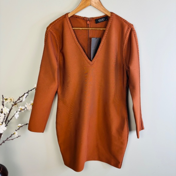 Akira Long Sleeve Bandage Mini Dress NWT Size 1X - Picture 3 of 4